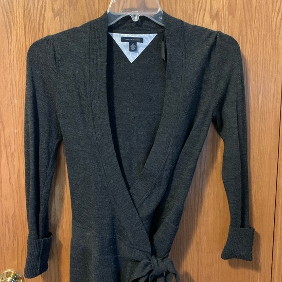 💯 % Wool Wrap - Picture 10 of 15